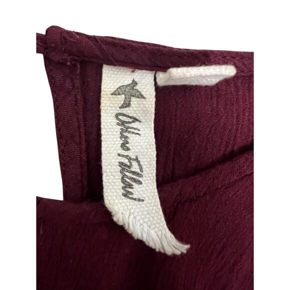 Others Follow Romper XS Bell Sleeve Boho Festival Casual Anthropologie Burgundy - Picture 3 of 10